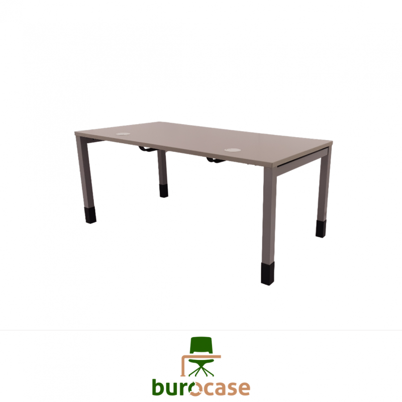BUREAU RÉGLABLE - STEELCASE