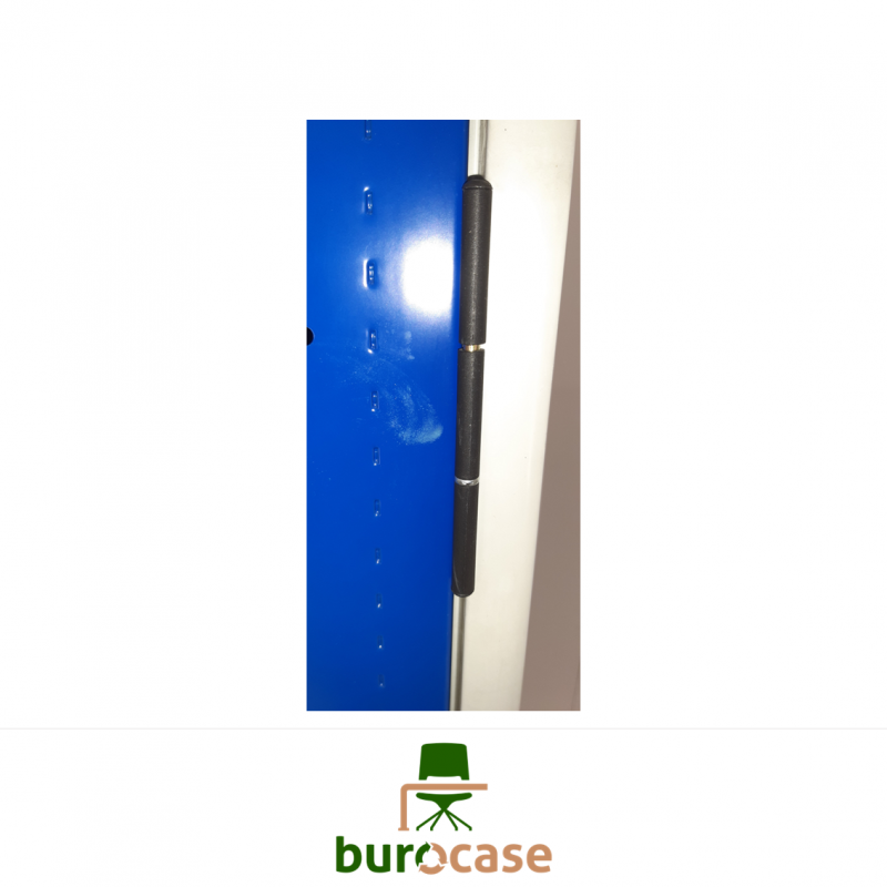 VESTIAIRE INDUSTRIE PROPRE 1 CASE