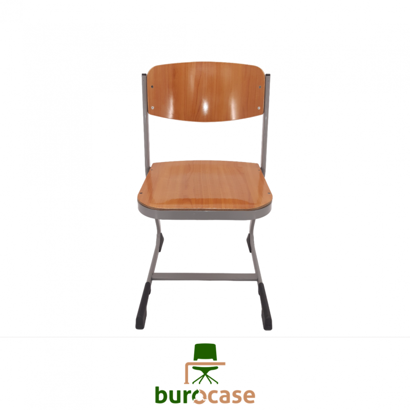 CHAISE APPUI SUR TABLE