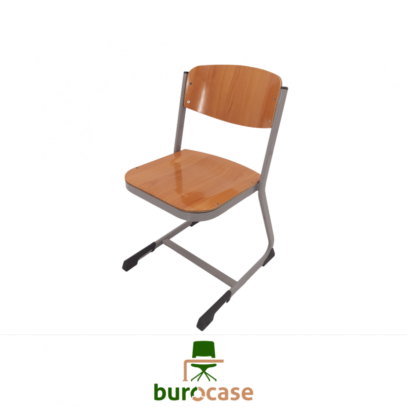CHAISE APPUI SUR TABLE