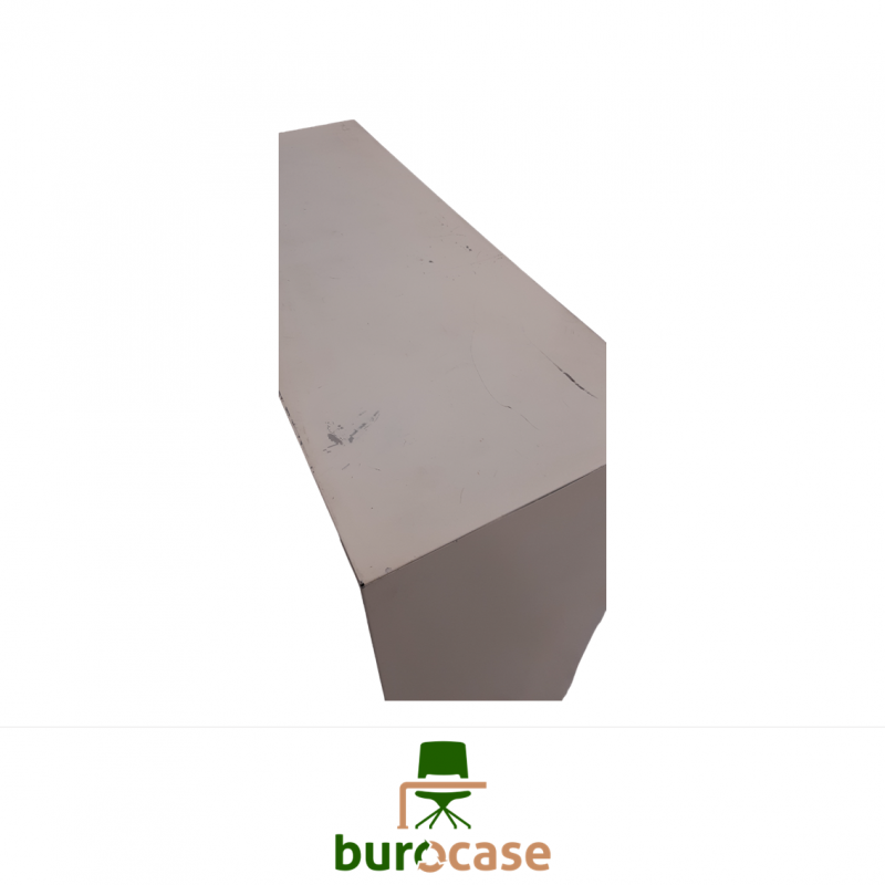 ARMOIRE BASSE