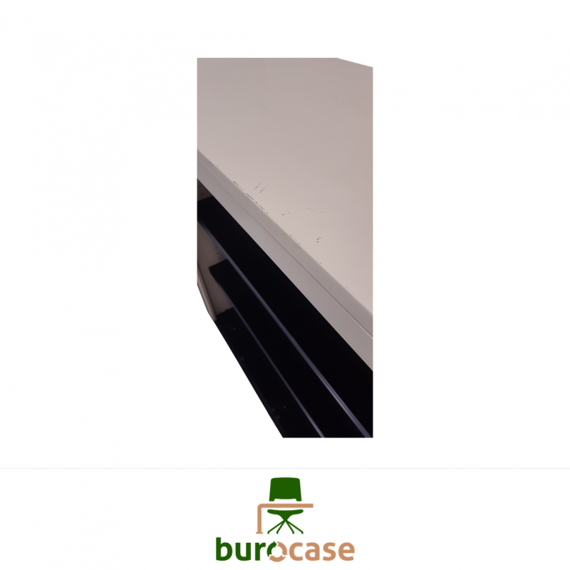 ARMOIRE BASSE