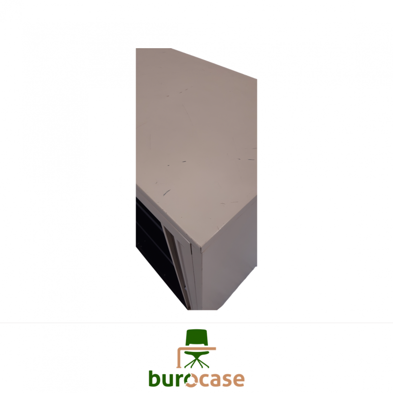 ARMOIRE BASSE