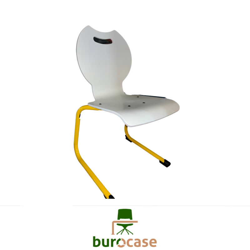 CHAISE APPUI SUR TABLE