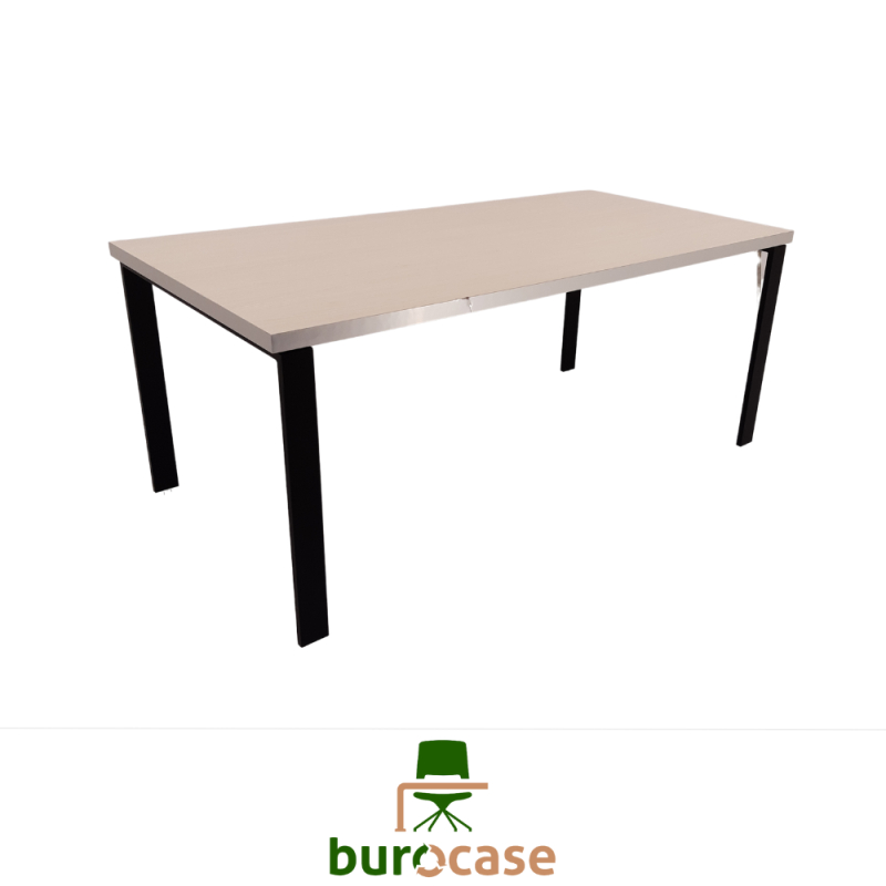 BUREAU DE DIRECTION - ABOUT