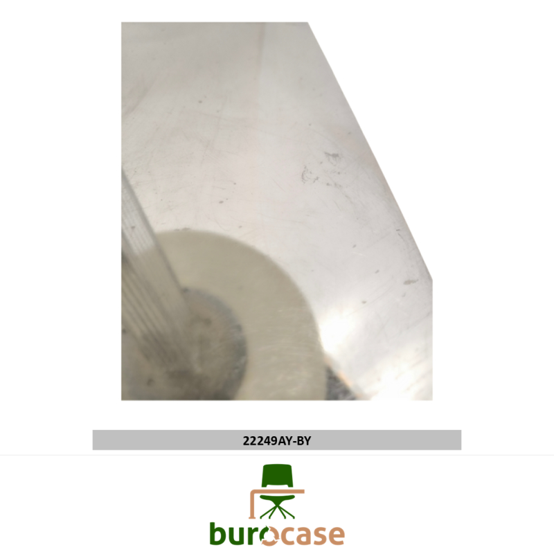 TABLE DE RÉUNION - KARTELL