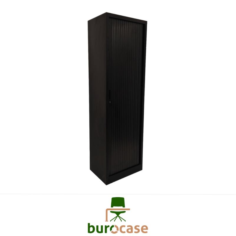 ARMOIRE HAUTE À RIDEAUX
