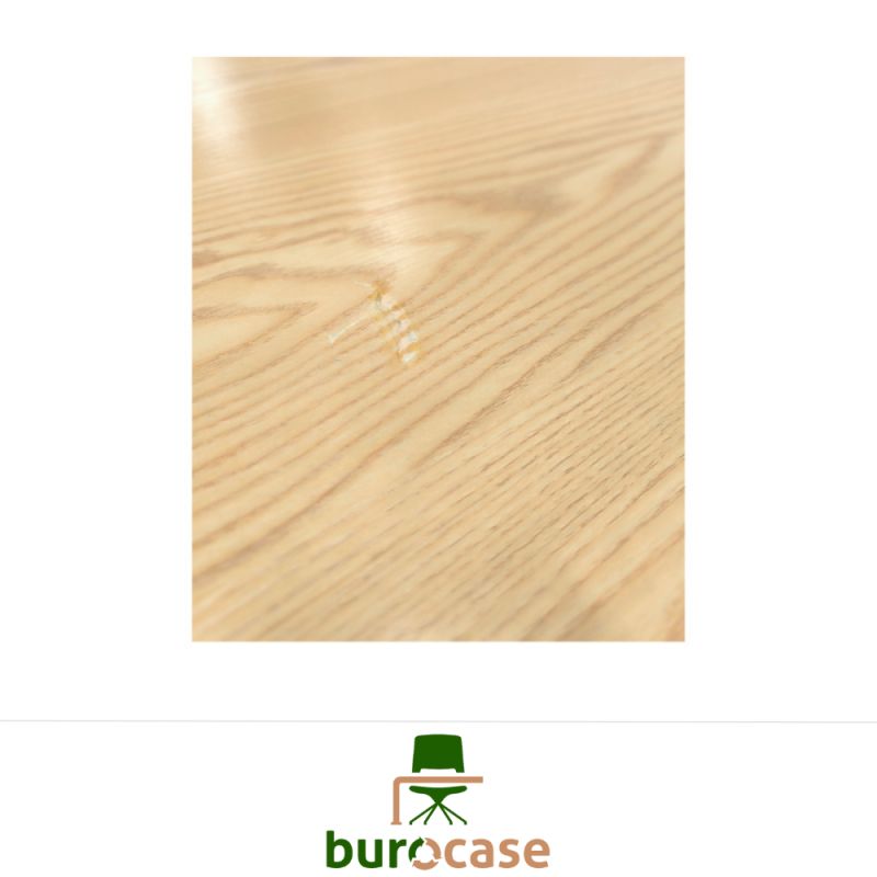 TABLE DE RÉUNION