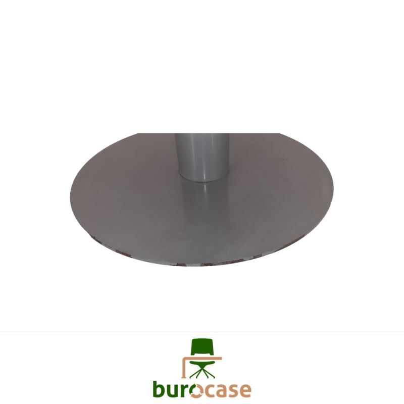 TABLE RONDE