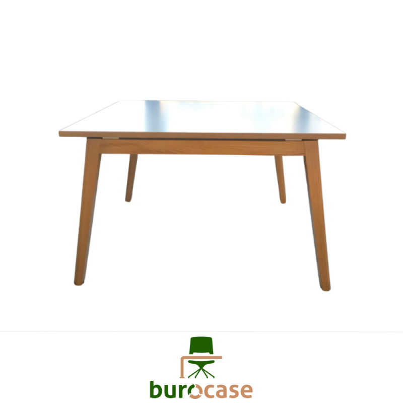 TABLE DE RÉUNION - NARBUTAS
