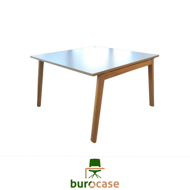 TABLE DE RÉUNION - NARBUTAS