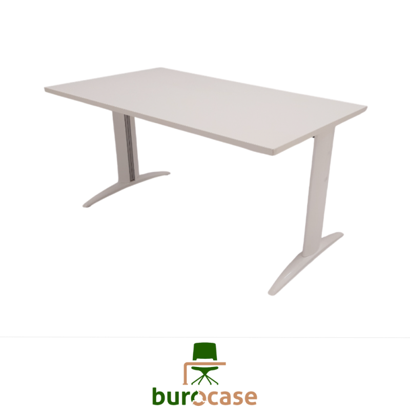 BUREAU DROIT