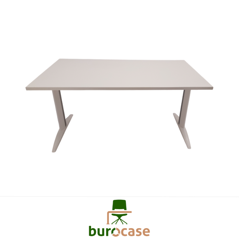 BUREAU DROIT