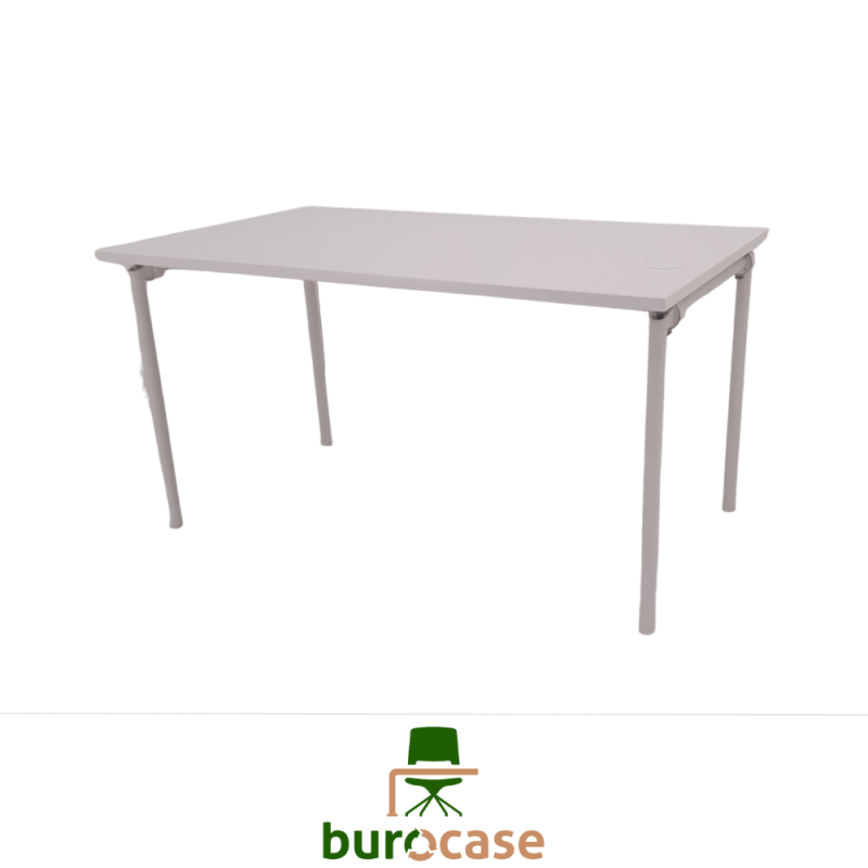 TABLE PLIANTE