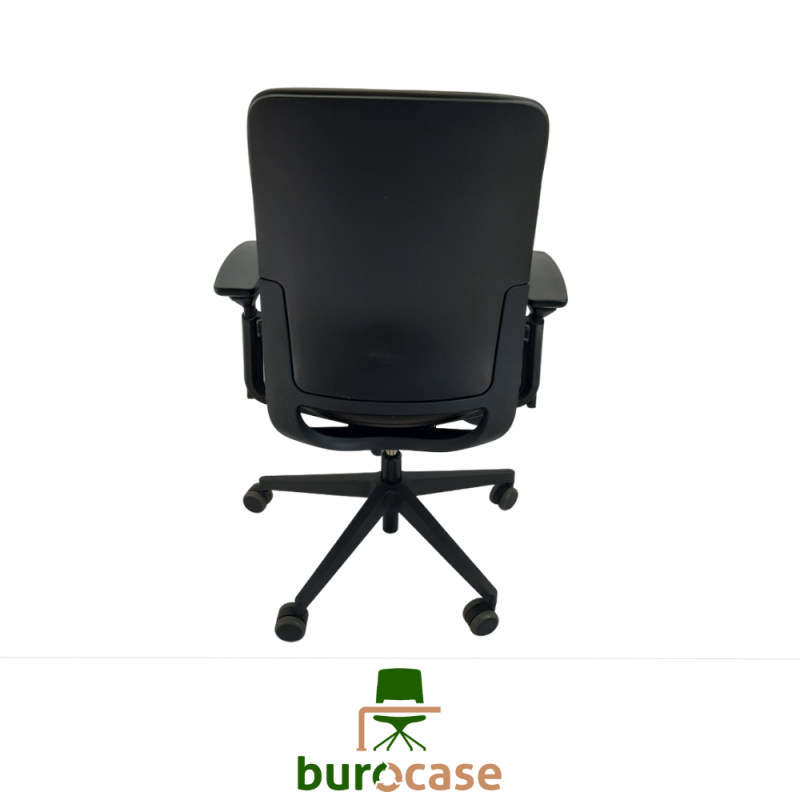 FAUTEUIL DE BUREAU ERGONOMIQUE EN CUIR