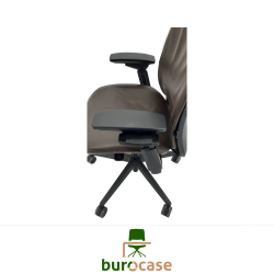FAUTEUIL DE BUREAU ERGONOMIQUE EN CUIR