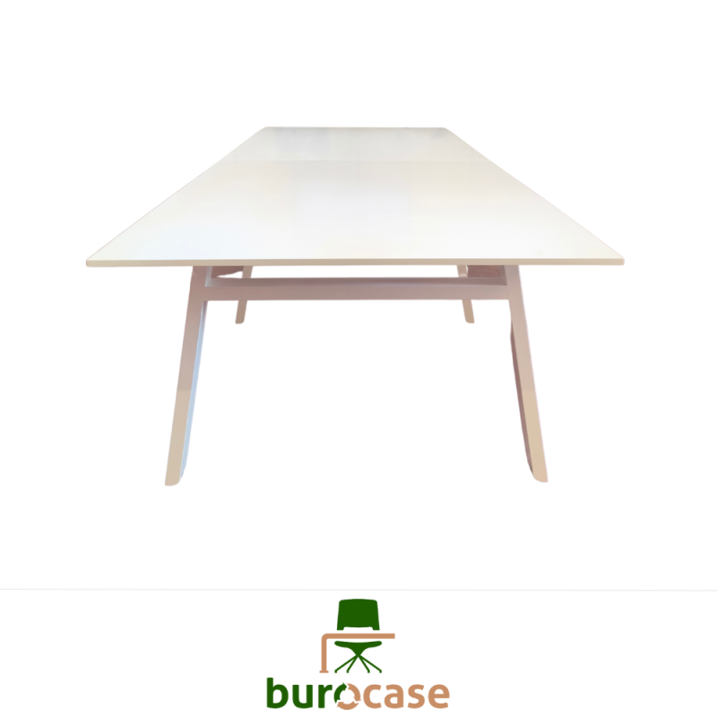 TABLE DE RÉUNION - 16P