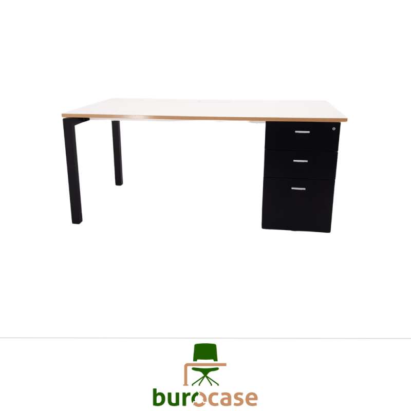 BUREAU DROIT