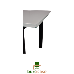 TABLE DE RÉUNION