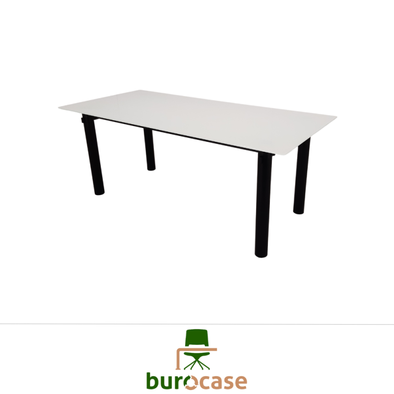 TABLE DE RÉUNION