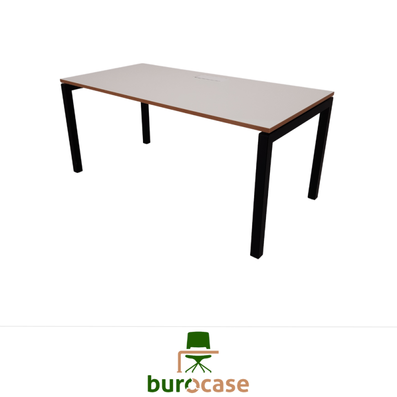BUREAU DROIT