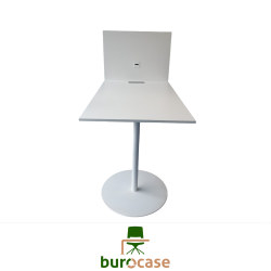 TABLE HAUTE DE RÉUNION