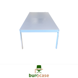TABLE DE RÉUNION 8-10P.