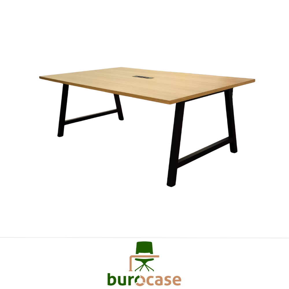 TABLE DE RÉUNION - 8/10 P.