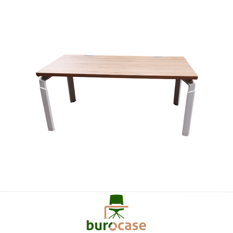 BUREAU DROIT RÉGLABLE - HAWORTH