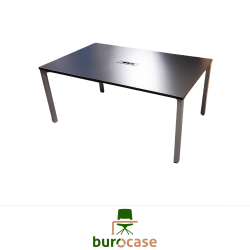 TABLE DE RÉUNION 4 À 6 P.