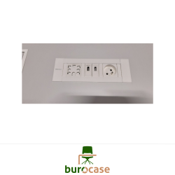 TABLE DE RÉUNION  - 8P.