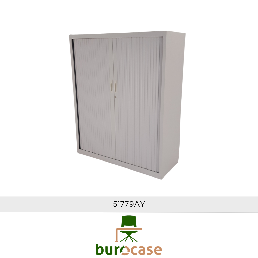 ARMOIRE À RIDEAUX
