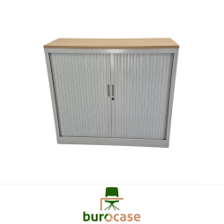 ARMOIRE BASSE À RIDEAUX