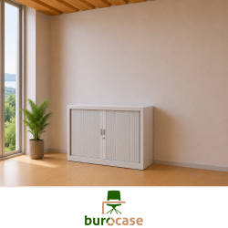 ARMOIRE BASSE À RIDEAUX