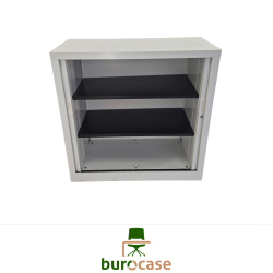 ARMOIRE BASSE À RIDEAUX