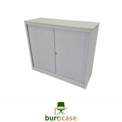 ARMOIRE BASSE À RIDEAUX