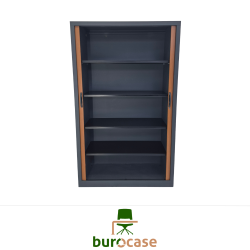 ARMOIRE HAUTE À RIDEAUX