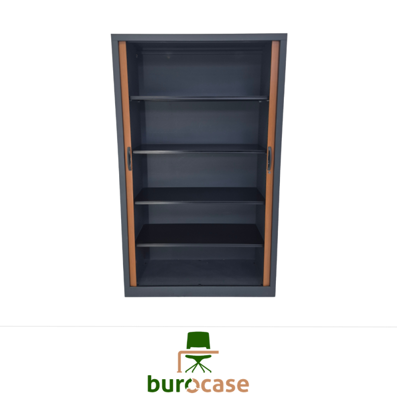 ARMOIRE HAUTE À RIDEAUX